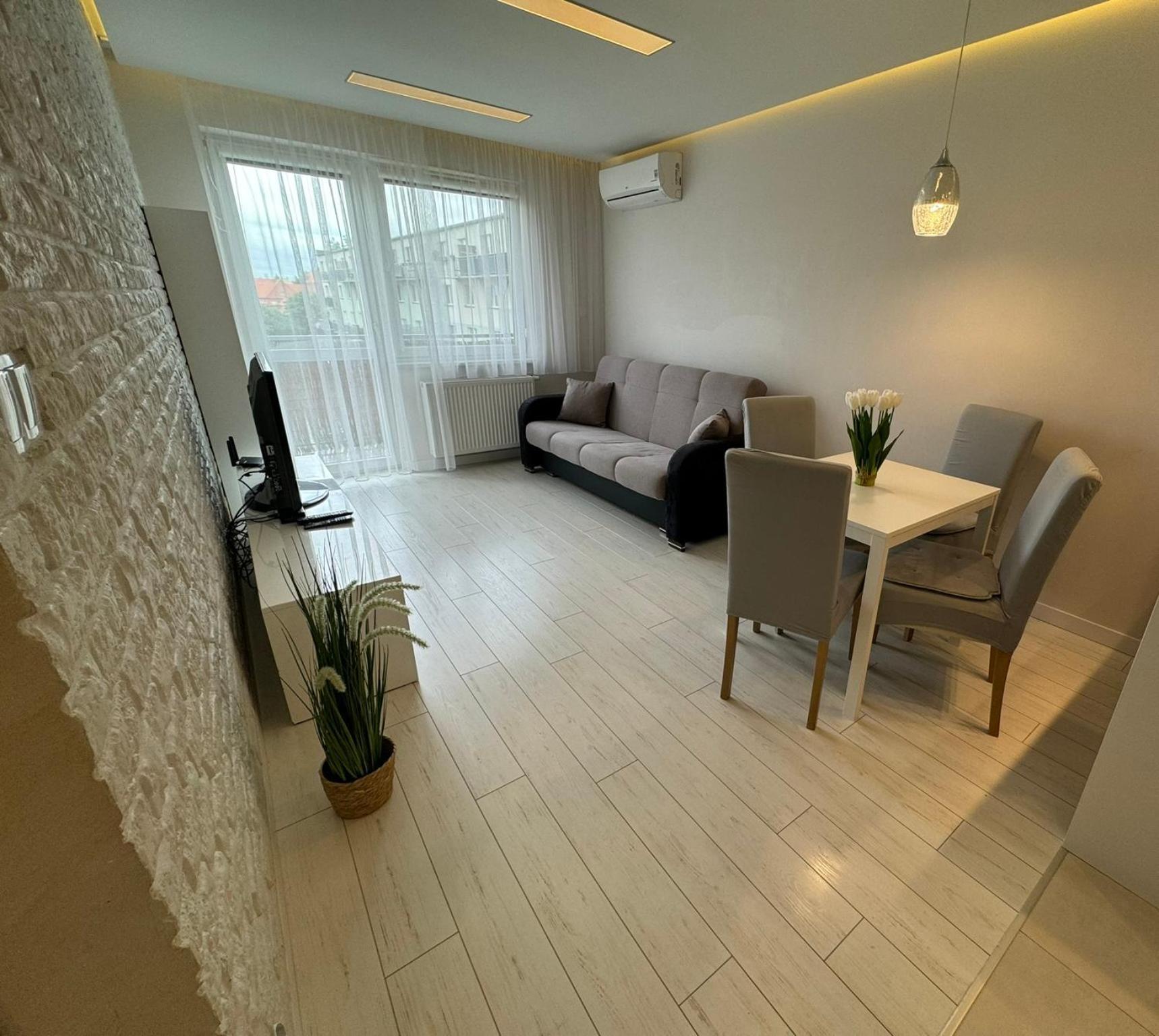 Bozki Apartament Ketrzyn Kętrzyn Exterior foto
